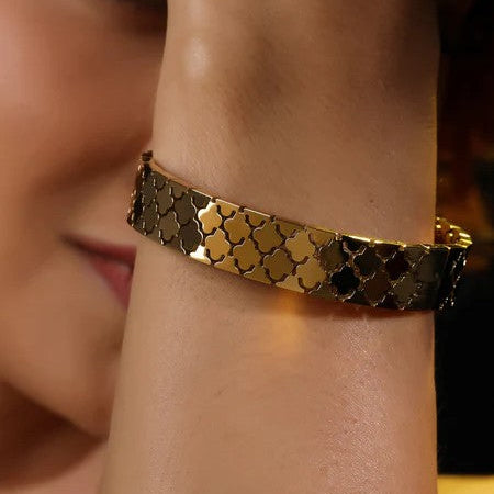 Clover Kada Bangle - Stainless Steel