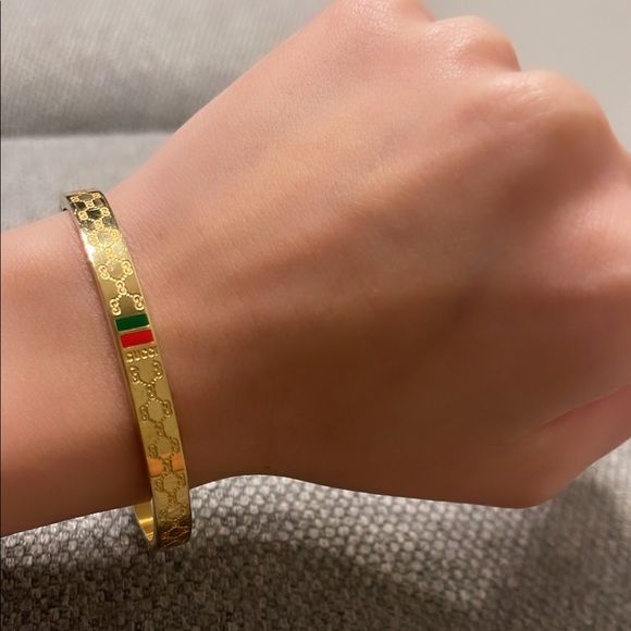 Gucci Handcuff - Stainless Steel