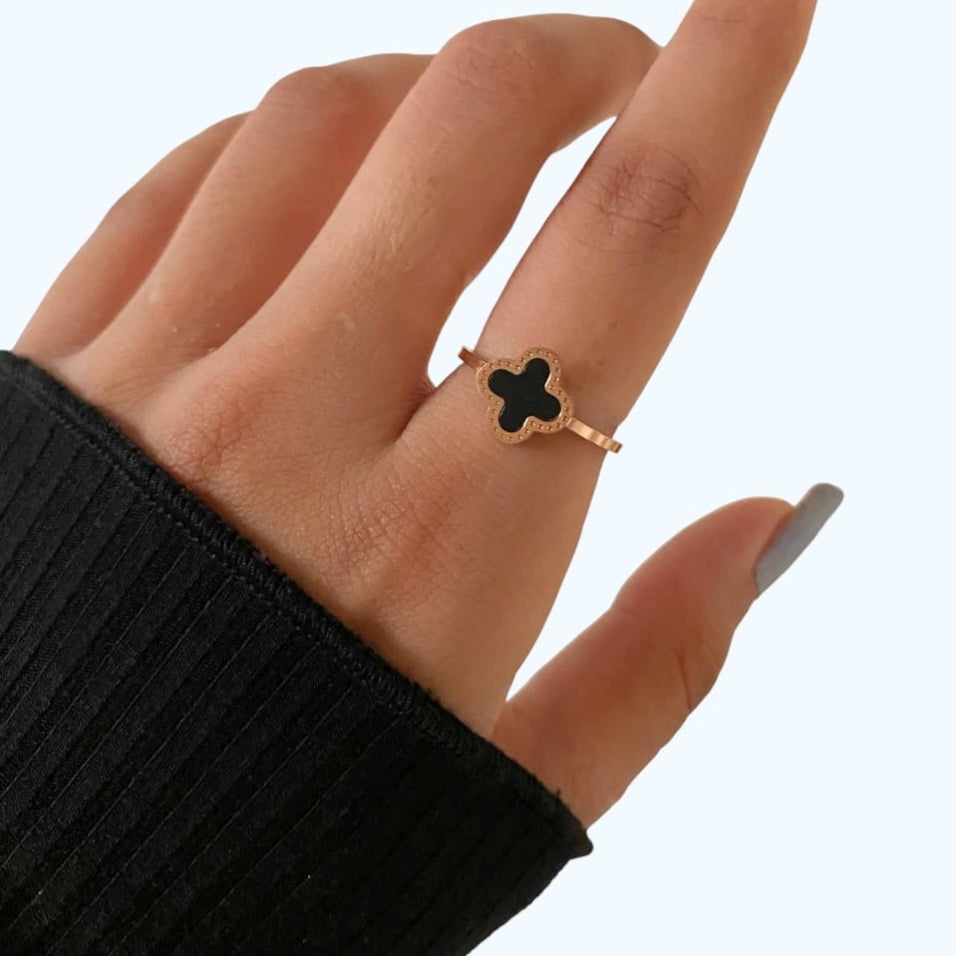 Slim Clover Ring - Stainless Steel