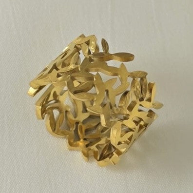Leafy Pattern Link Ring - Stainless Steel