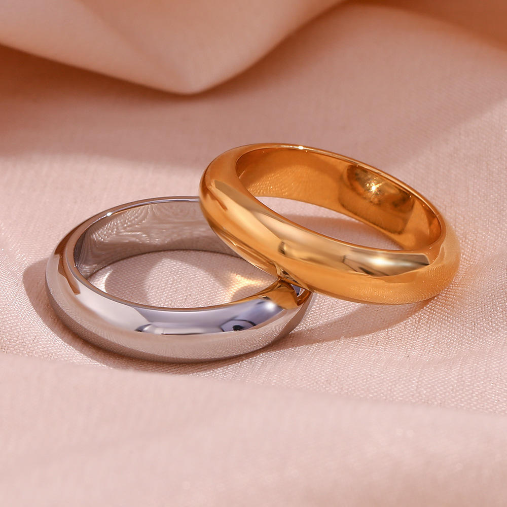 Circle Band Ring - China Gold