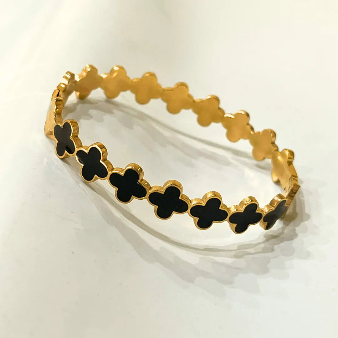 Black Clover Linked Handcuff - Stainless Steel