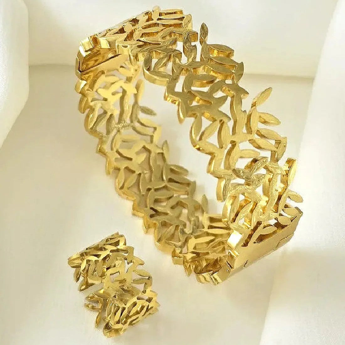 Leafy Luxe Pattern (Bracelet + Ring)