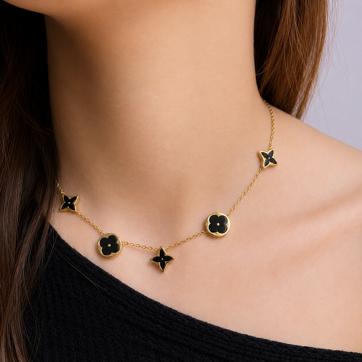 Shuriken Clover Necklace - Stainless Steel